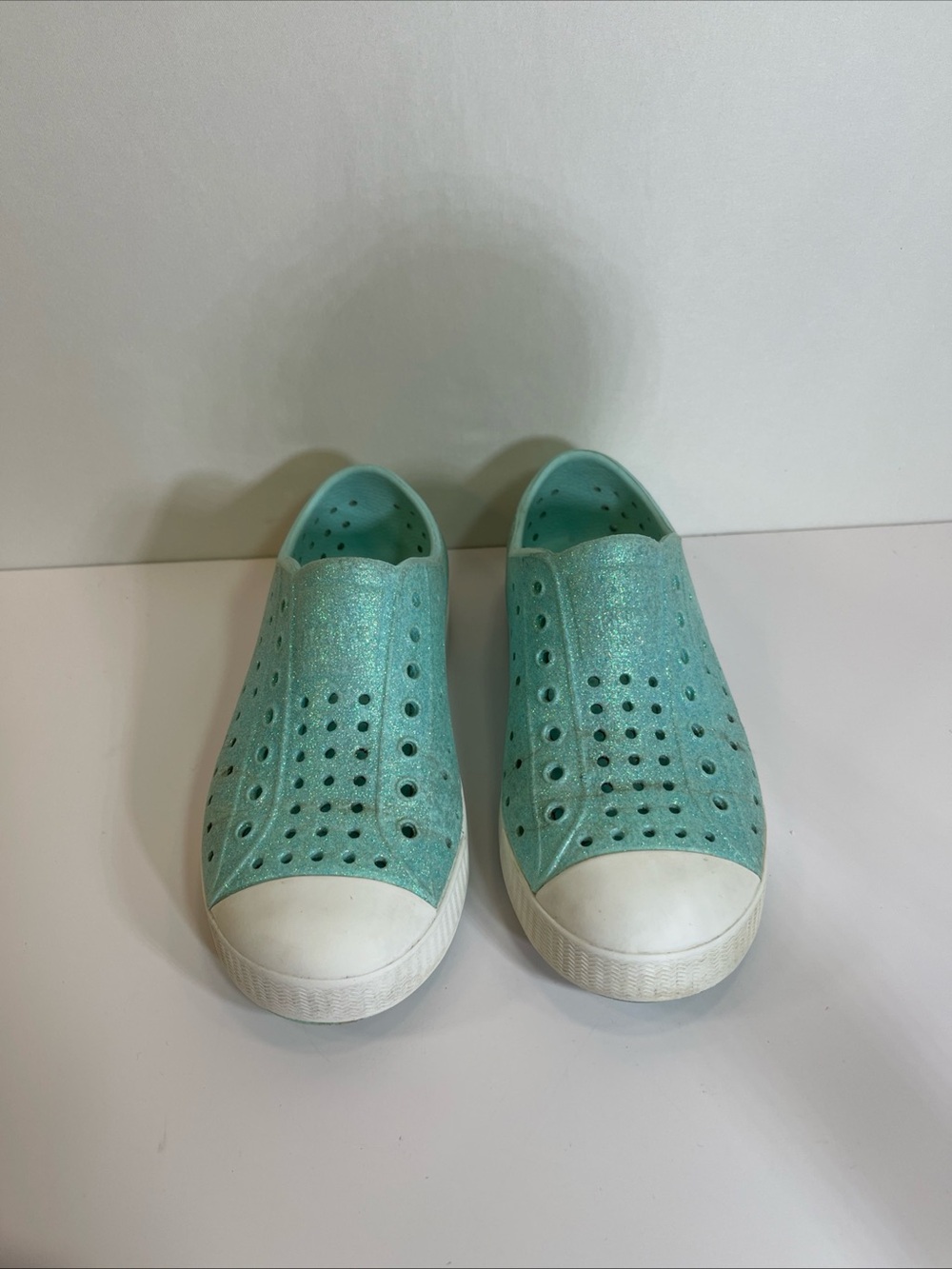 Native Jefferson Kids Aqua Glitter Rubber/ Water Play Shoes C12 Kids